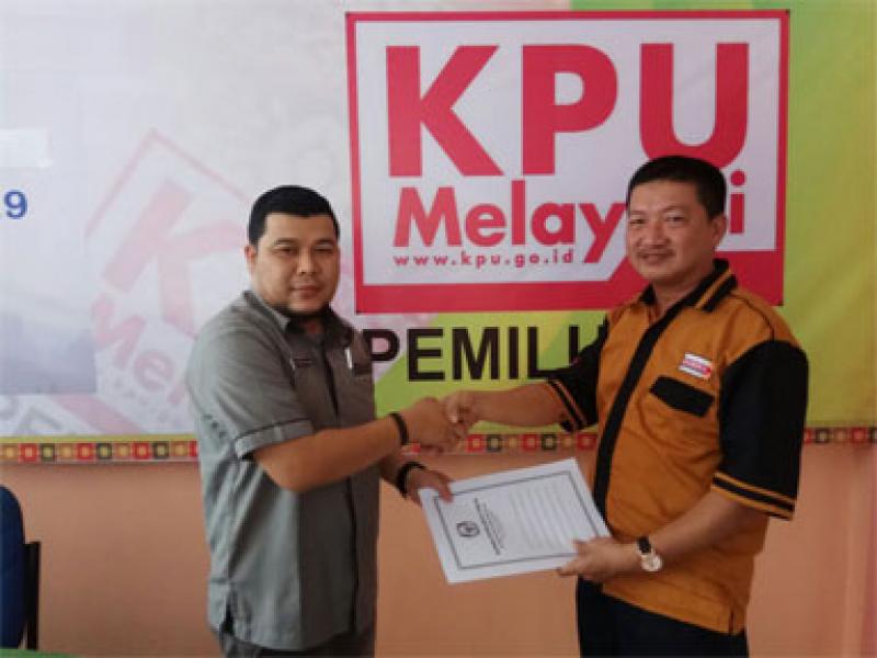 DPC Partai Hanura Serahkan Berkas Pendaftaran ke KPU Bengkalis