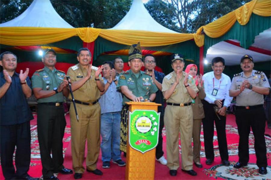 Danrem 031/WB Resmikan Peluncuran Listrik Mandiri Rakyat BSP Siak Bersinar