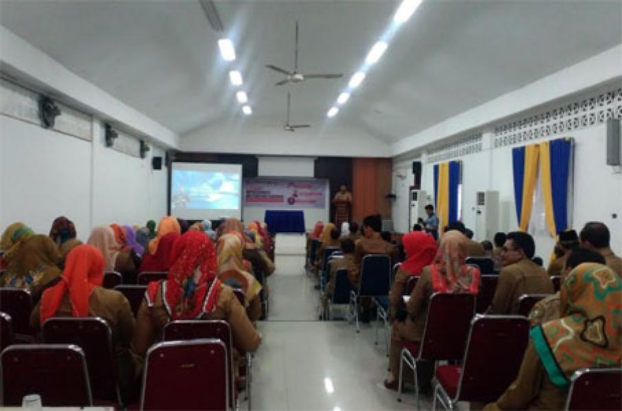 Kepala Sekolah se Pekanbaru Ikuti Pelatihan Leadership Improvement Motivation