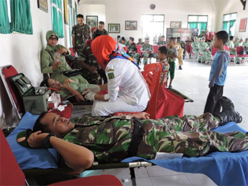 Sambut HUT TNI Ke 72, Kodim 0314/Inhil Gelar Bhakti Sosial Donor Darah 