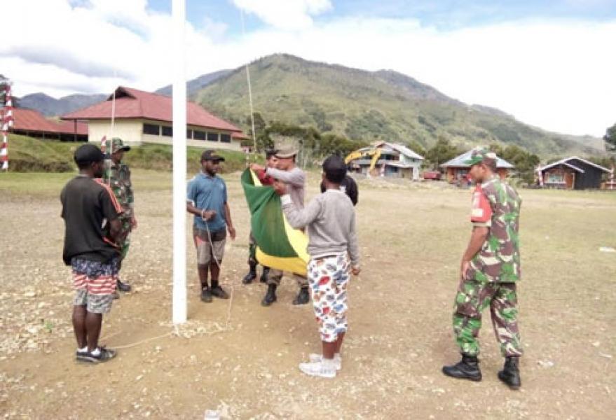 Cinta Tanah Air dan Bangsa, Pelajar Puncak Jaya Berlatih Kibarkan Bendera