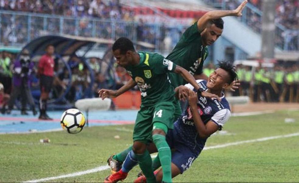 Dirigen Aremania Yuli Sumpil Dihukum PSSI Seumur Hidup