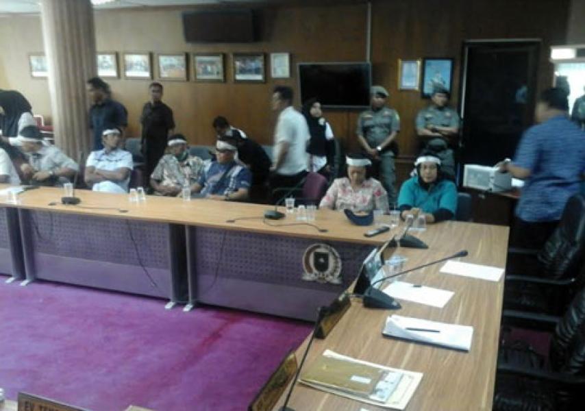 Empat Bulan Tak Gajian, Karyawan PT. Rickry Demo ke DPRD Riau