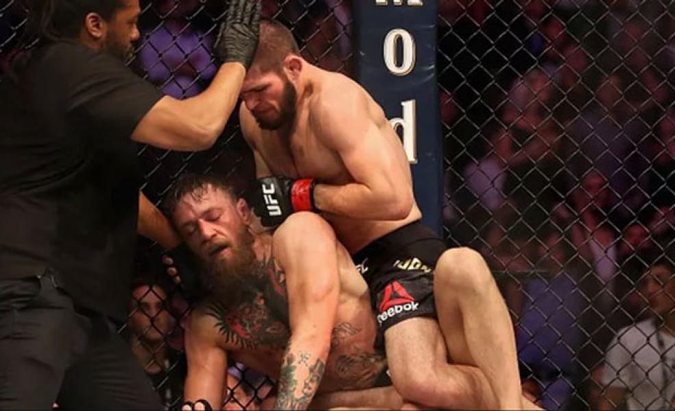 Kalah dari Khabib Nurmagomedov, Conor McGregor Diejek Legenda SmackDown