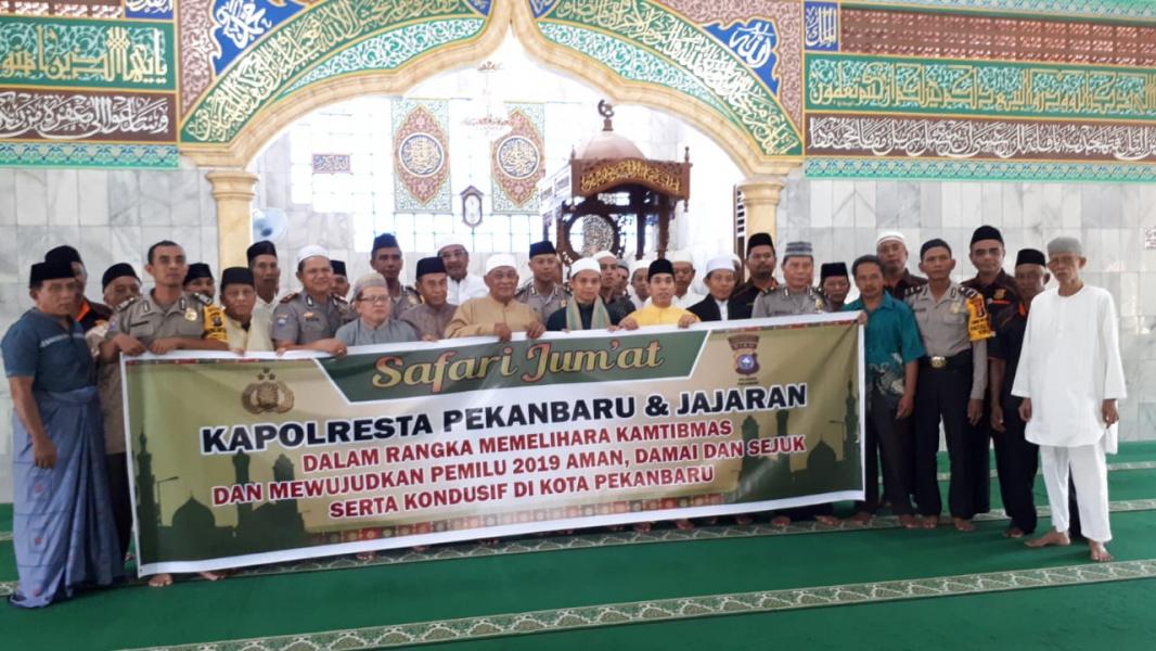Ketua Masjid Al-Mujahadah Apresiasi Safari Jumat Polresta Pekanbaru