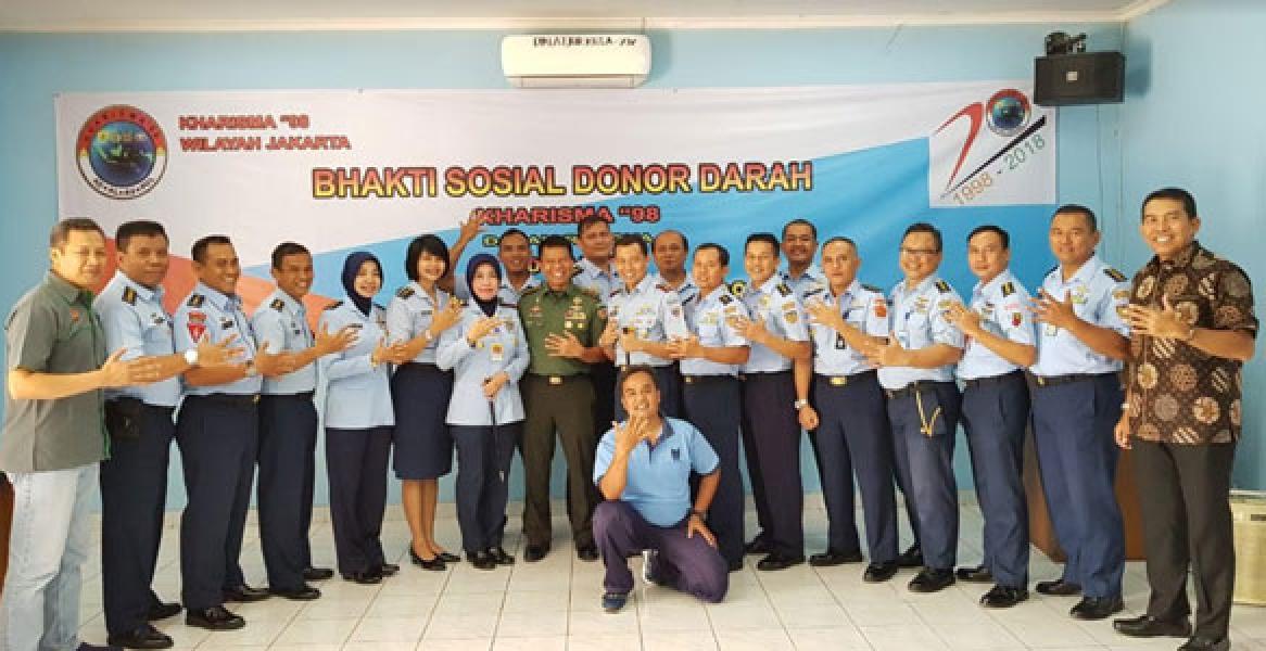 Kharisma�98 Laksanakan Bakti Sosial Donor Darah