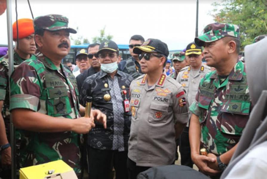 Panglima TNI dan Kapolri Sambangi Lokasi Pengungsian Warga di Palu