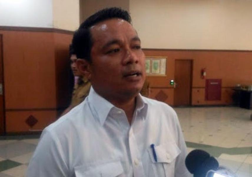 Pejabat Banyak Mundur, Husni Thamrin: �Sekdanya Nggak Benar atau Plt Gubri yang Bodoh�