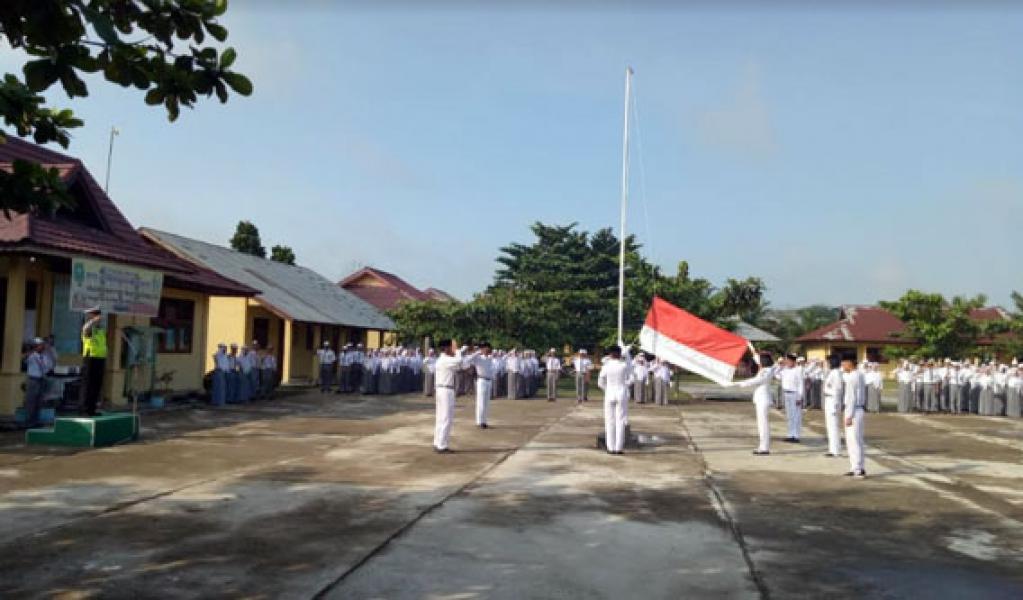 Peringati Hari Sumpah Pemuda Ke 90, SMAN 1 Kepenuhan Kunjungi Rumah Jamur 