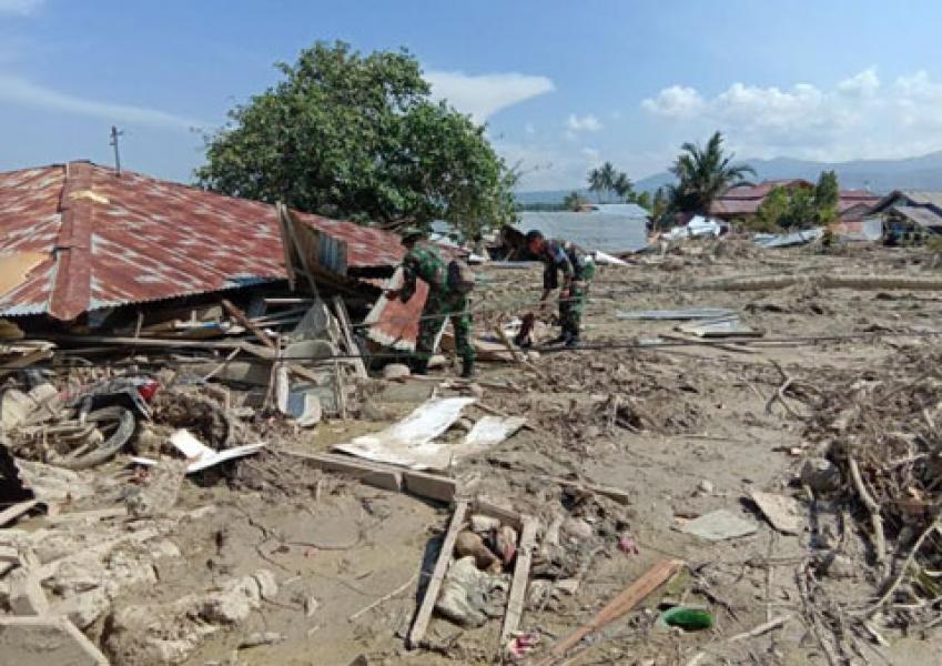Satgas TNI AD Fokuskan Pencarian dan Evakuasi Korban Korban Bencana Sulteng