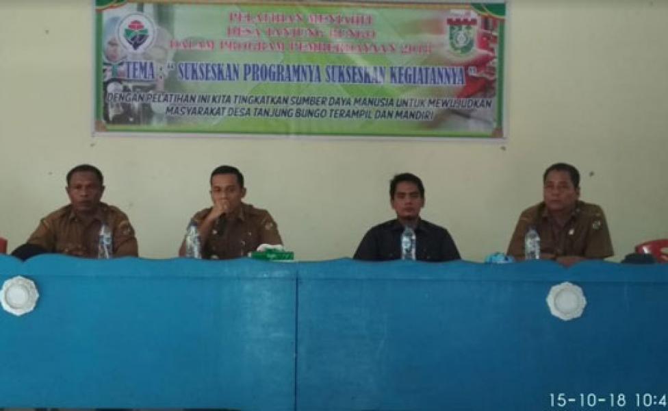 Tingkatkan Perekonomian Masyarakat, Desa Tanjung Bungo Adakan Pelatihan Jahit Menjahit
