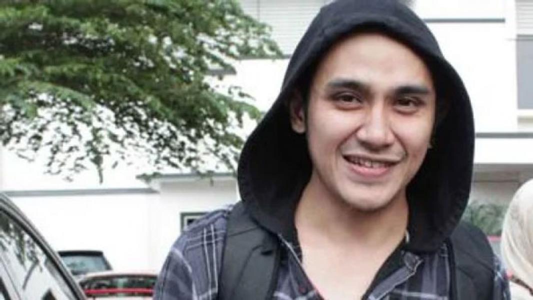 Aktor Vicky Nitinegoro Ditangkap Polisi Terkait Narkoba