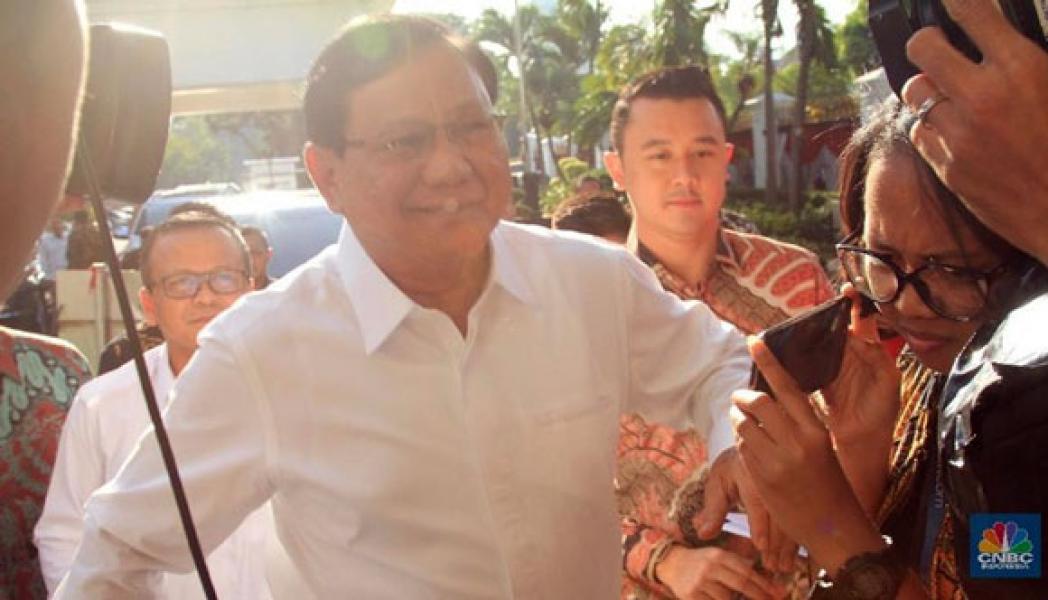Calon Menteri Pertahanan, Prabowo Datang ke Istana