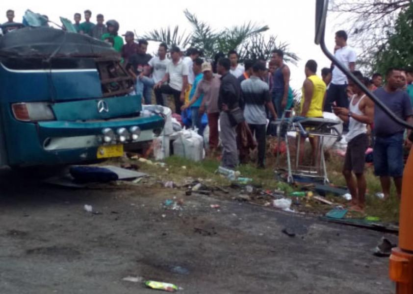 Kecelakaan Maut Bus PMTOH di Kuansing, Polisi: 6 Korban Tewas, 7 Kritis 