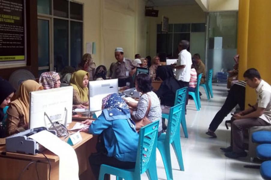 Marzuki: Kalau Ada Staf yang Mempersulit, Laporkan ke Saya