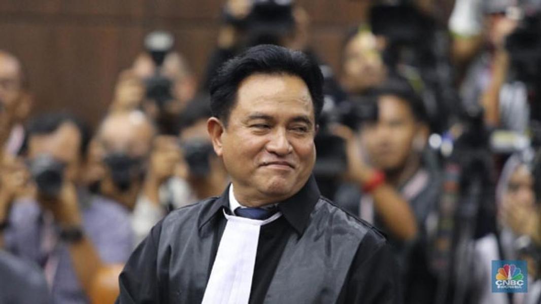 Pak Yusril, Mau Nggak Jadi Menterinya Pak Jokowi?