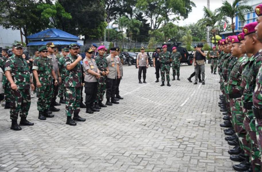 Panglima TNI Bersama Kapolri Tinjau Pengamanan Pelantikan Presiden dan Wapres RI