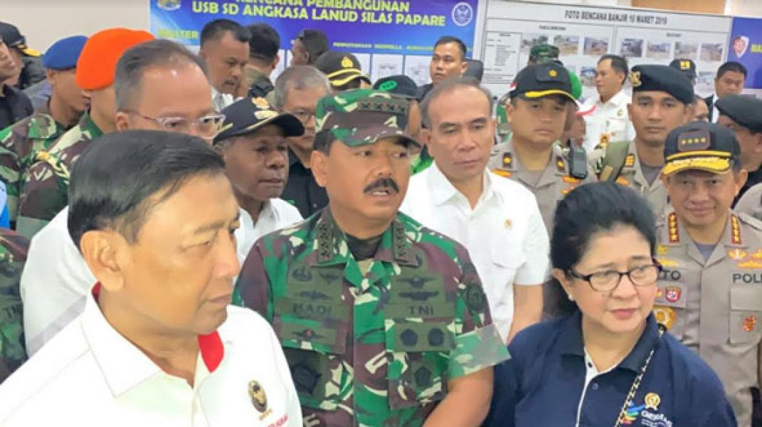 TNI Kerahkan Pesawat Hercules dan Helikopter Angkut Pengungsi Kembali ke Wamena
