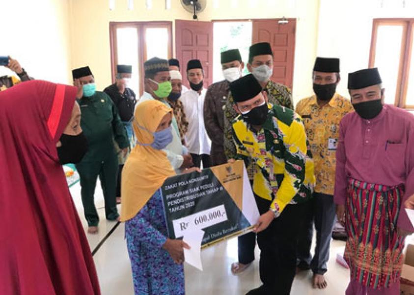Baznas Siak Salurkan Zakat Konsumtif kepada 106 Mustahik di Kecamatan Sei Mandau