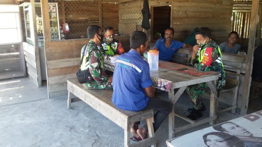Demi Cegah Tidak ada Titik Api, Babinsa 04/Mandau Laksanakan Sosialisasi Karhutla