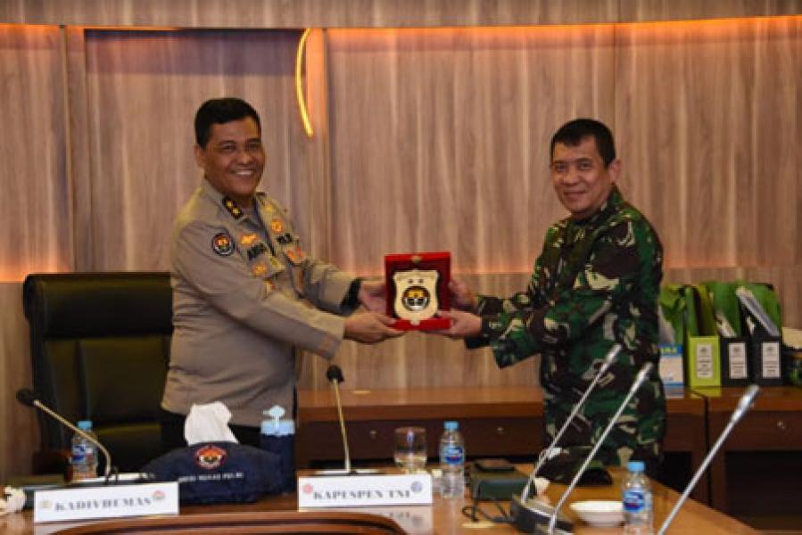 Kapuspen TNI: Sinergitas TNI-Polri Tidak Perlu Diragukan Lagi