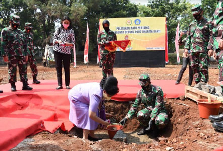 Ketum Dharma Pertiwi Letakan Batu Pertama Pembangunan PAUD Holisitic Integrative di Mabes TNI
