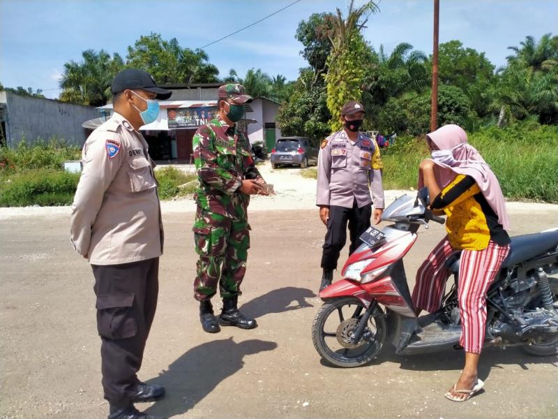 Masih Dalam Rangka AKB Polsubsektor Pelalawan Giatkan Ops Yustisi
