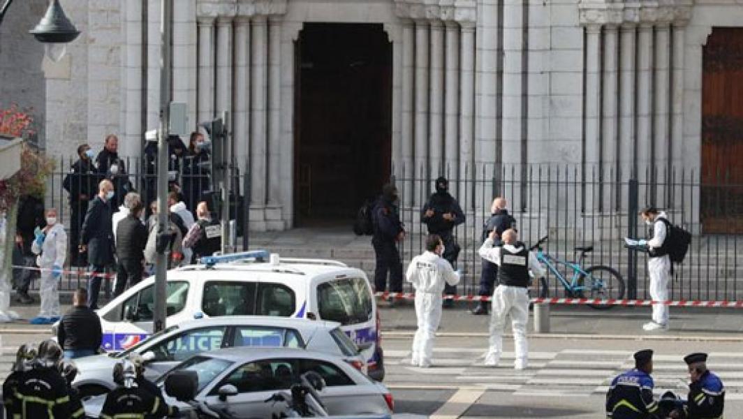 Pelaku Serangan di Prancis Terus Berucap `Allahu Akbar`