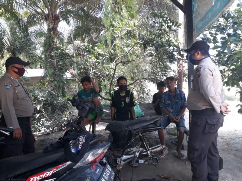 Polsek Langgam Intensifkan Patroli Guna Cegah Aksi Kejahatan dan Penyebaran Covid-19