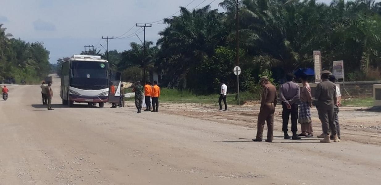 Polsubsektor Pelalawan Kembali Gelar Razia Yustisi dan Terjaring Beberapa Warga Tak Patuhi Prokes