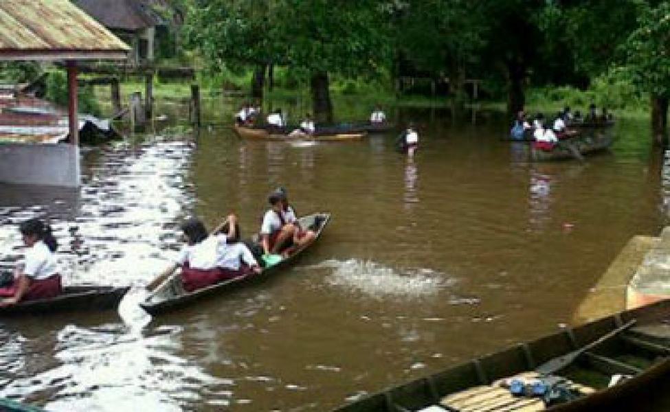Banjir Pelalawan, 8 Sekolah Diliburkan