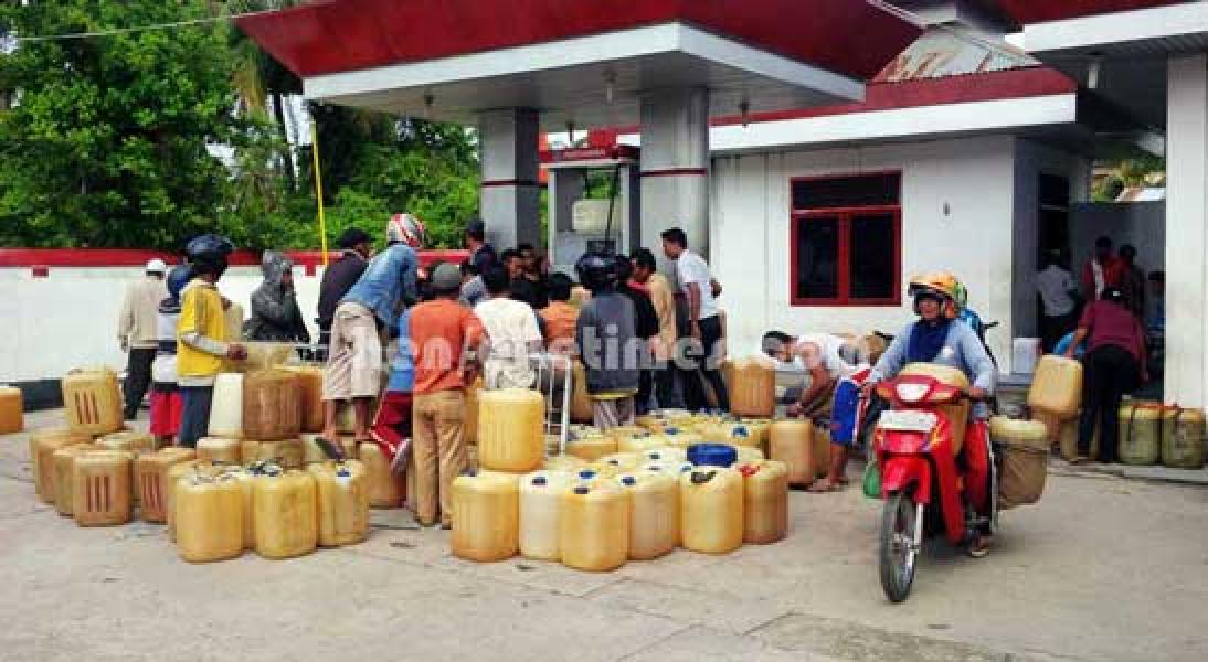 Bensin Habis, SPBU Bagan Siapiapi Diduga Kong Kalikong dengan Pembeli Jerigen