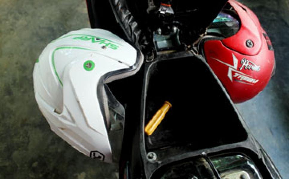 Jok Motor Dikupak Maling, Uang Rp100 Juta Raib