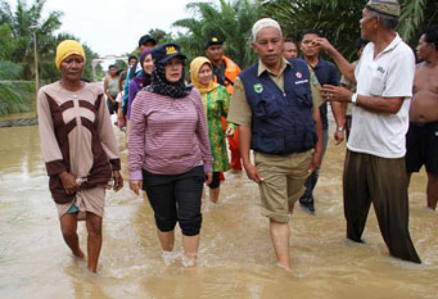 Ketua K3S Rokan Hulu Salurkan 2000 Paket Sembako