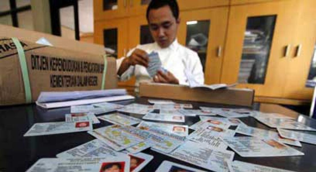 Pencetakan e-KTP Dihentikan Sementara Menunggu Petunjuk Kemendagri