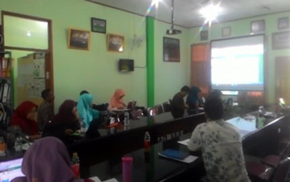 SMK-F Ikasari Gelar Bimtek  Aplikasi Penilaian K13