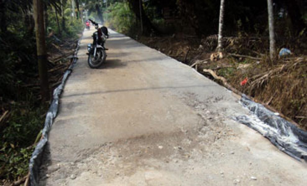 Sejumlah Proyek Siluman Dikerjakan Tanpa Plank