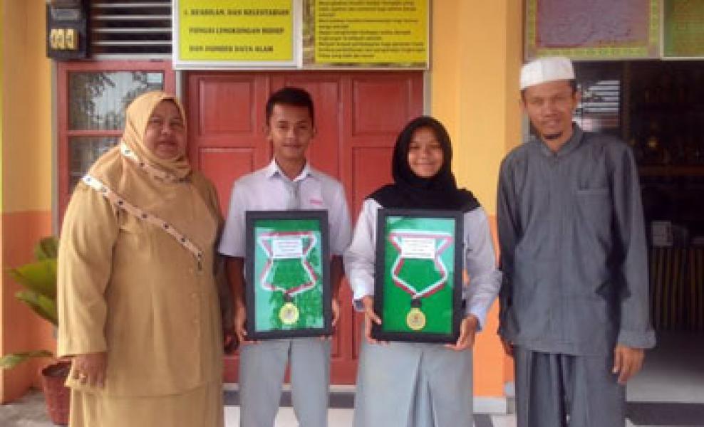 Gita Islami Juara 1 Karate Junior Putri Tingkat Kota