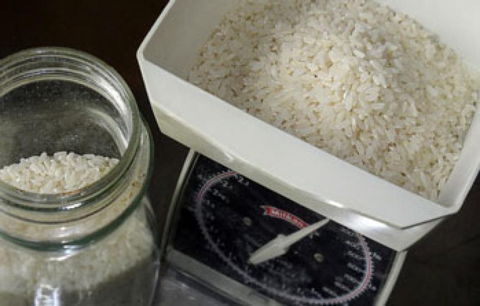 Kehabisan Stok, Distributor Beras di Selatpanjang Keluhkan Sulitnya Pasokan