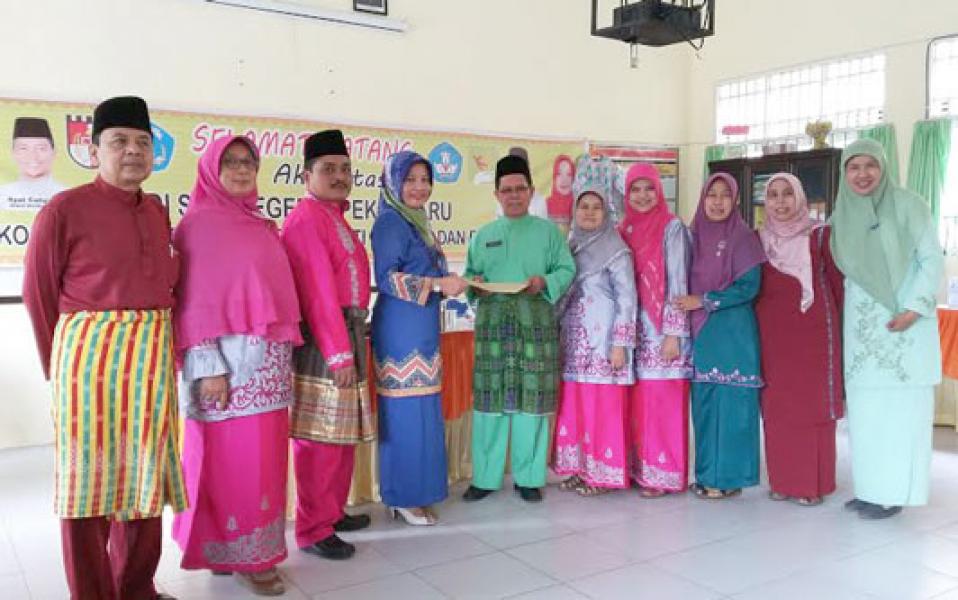 Nilai Akreditasi SMAN 4 Pekanbaru Tertinggi di Riau