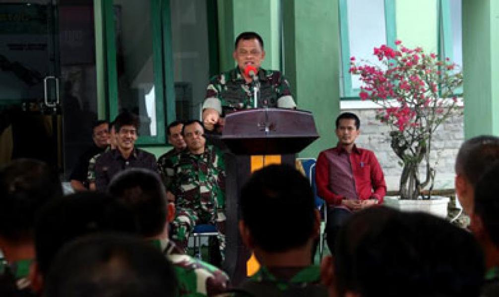 Panglima TNI: Hindari Benturan Dengan Pihak Polri