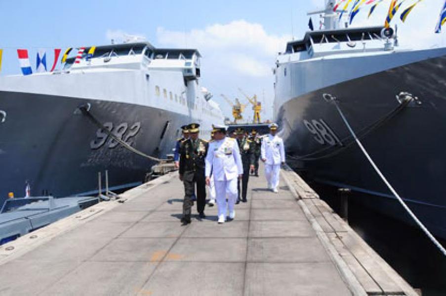 Panglima TNI Inspeksi Kapal Perang Republik Indonesia