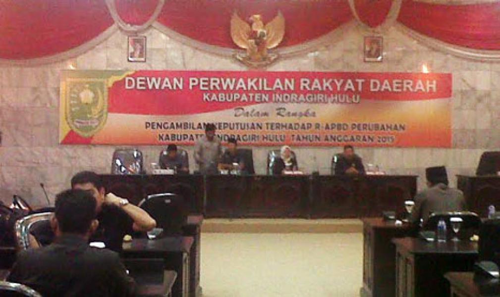 Paripurna R-APBD Perubahan Inhu Tahun 2015 Berjalan Lancar