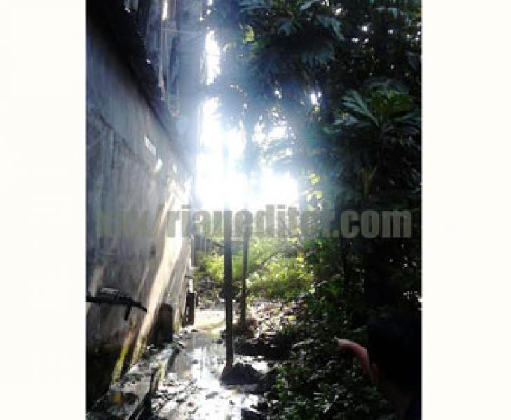 Pekerja Cleaning Service Tewas Terjatuh Dari Lantai Dua