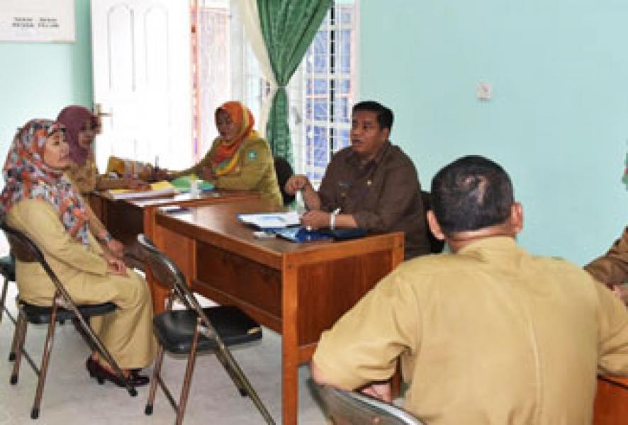 Pj Bupati Bengkalis Mendadak Kunjungi Kantor Kelurahan Duri Barat