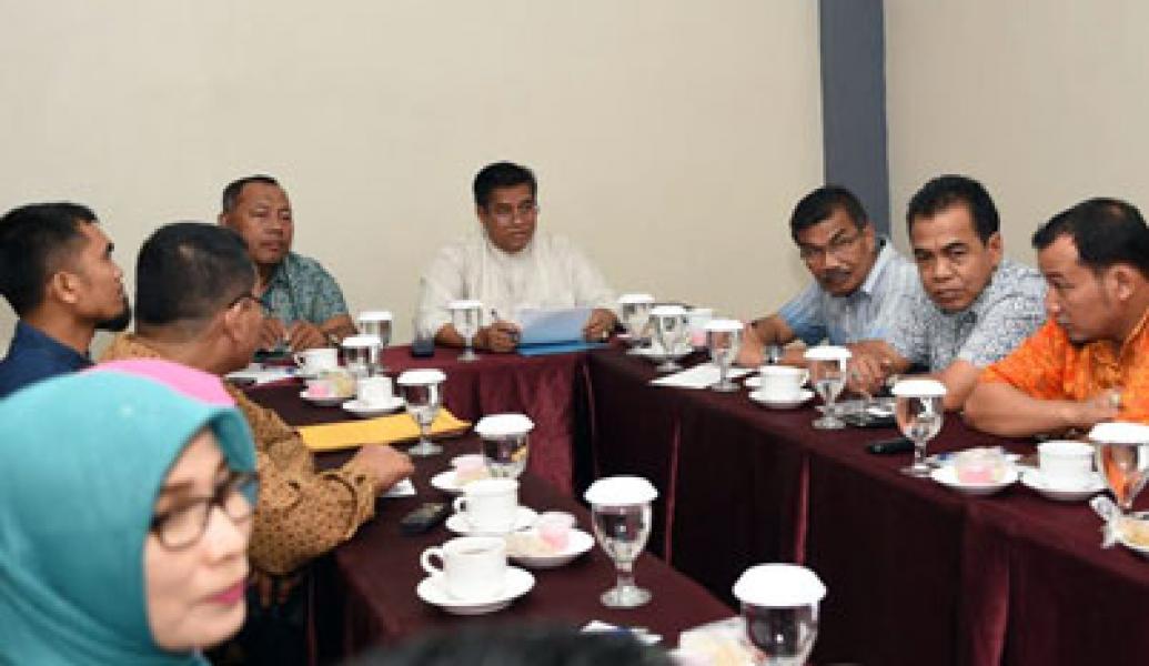 Pj Bupati Gelar Rapat Tertutup dengan Seluruh Kades/Lurah se Kecamatan Mandau