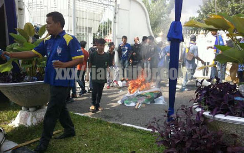 Protes Rombongan Liar HMI Makassar, Asykar Theking Demo Gelanggang Remaja