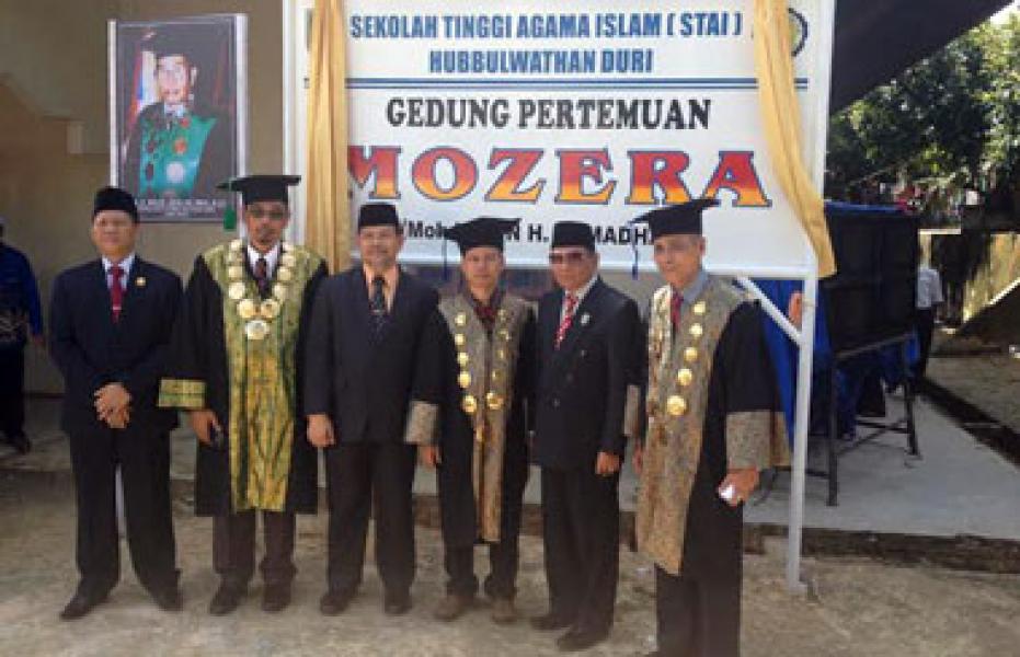 Sekda Hadiri Wisuda 100 Sarjana STAI Hubbul Wathan Duri