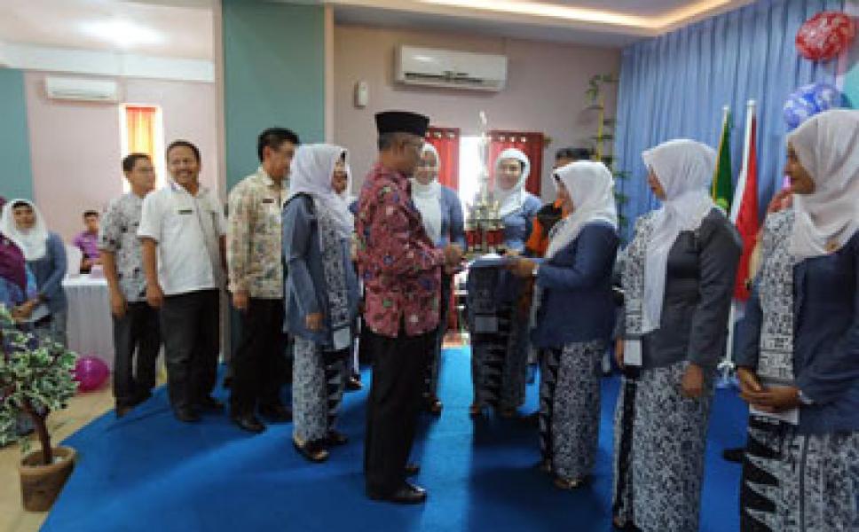 Sempena HUT IBI Ke-64, Pj Bupati Minta Bidan Kedepankan Nilai Kemanusiaan