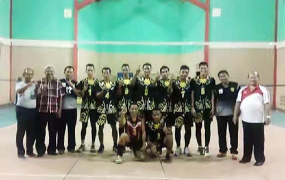 Tim Voly Ball Putra PGRI Meranti Toreh Gelar Juara